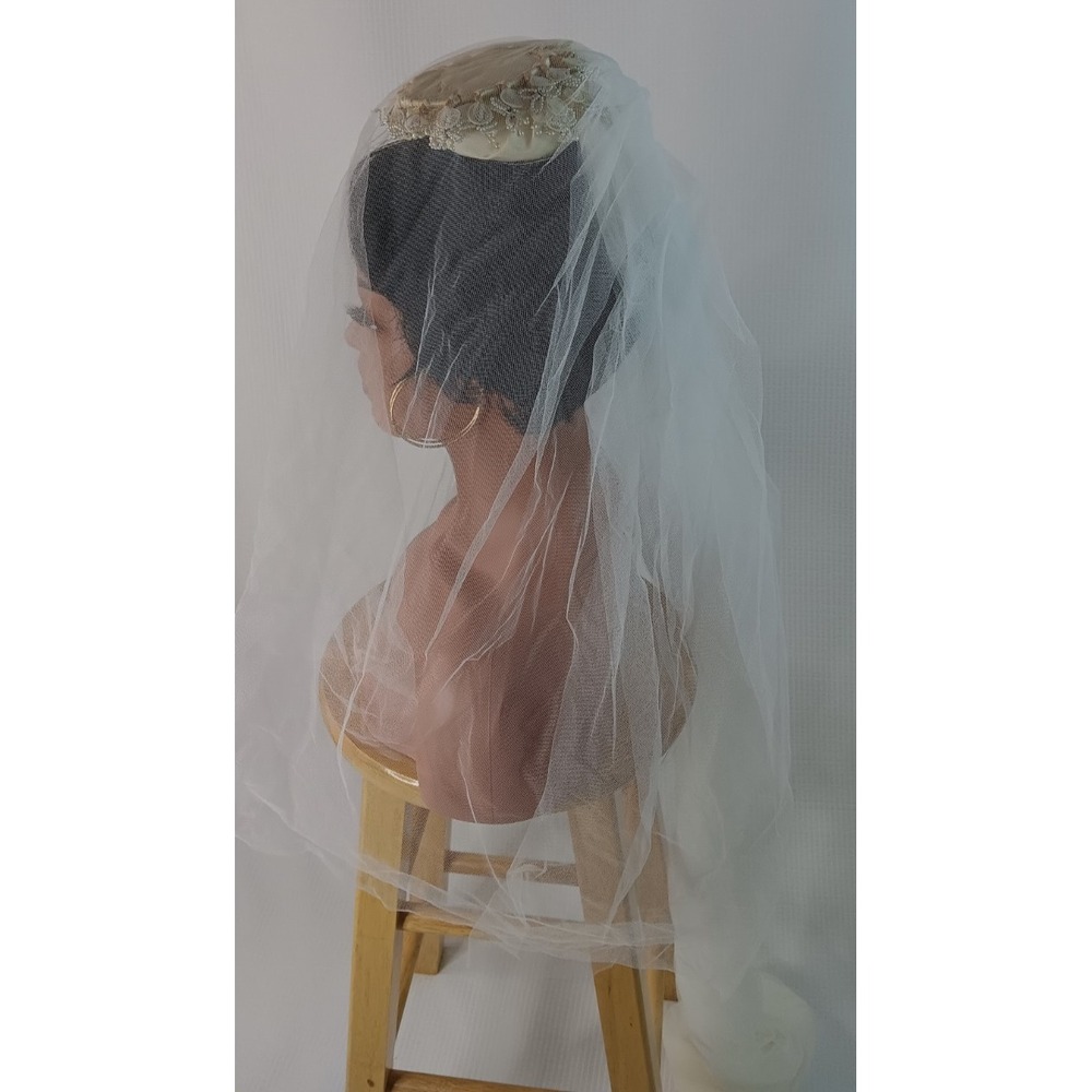 Vintage bridal wedding Tulle net beaded head piece layered long Veil 122.5" long - Picture 6 of 11